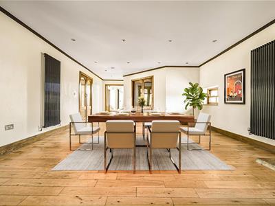 Kitchen/Breakfast Room (Virtually Staged)